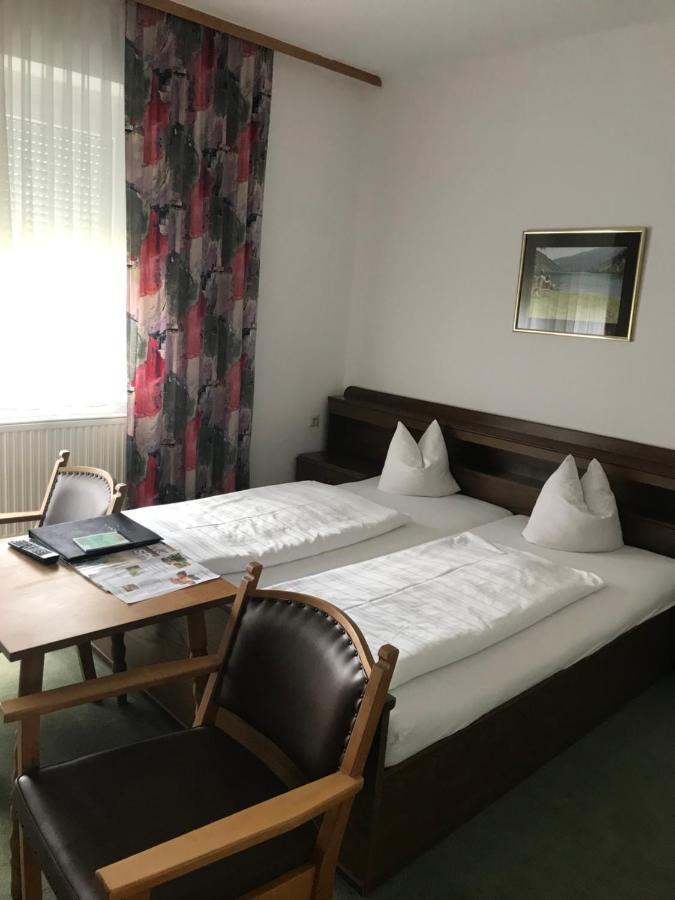 Hotel Jerolitsch Krumpendorf ภายนอก รูปภาพ