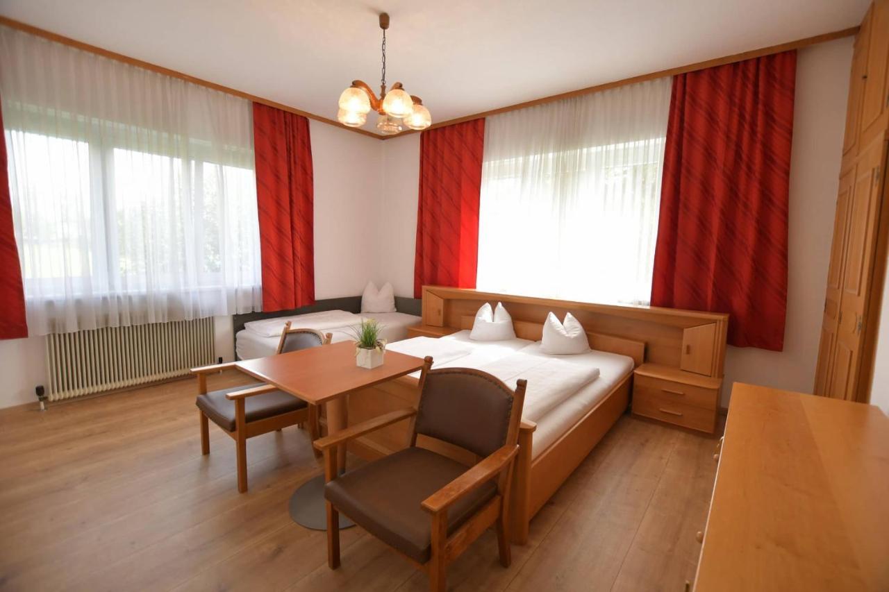 Hotel Jerolitsch Krumpendorf ภายนอก รูปภาพ
