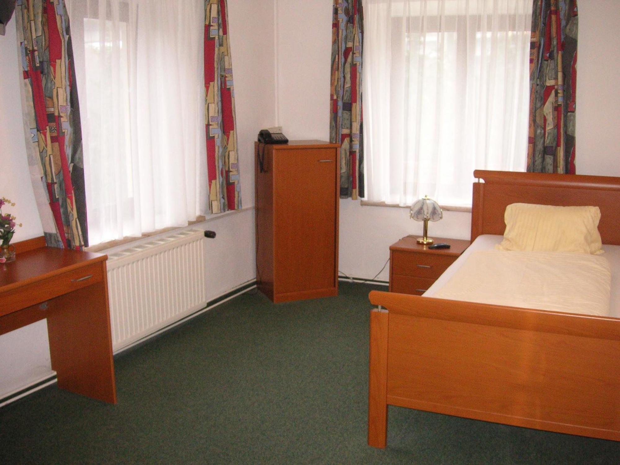 Hotel Jerolitsch Krumpendorf ภายนอก รูปภาพ