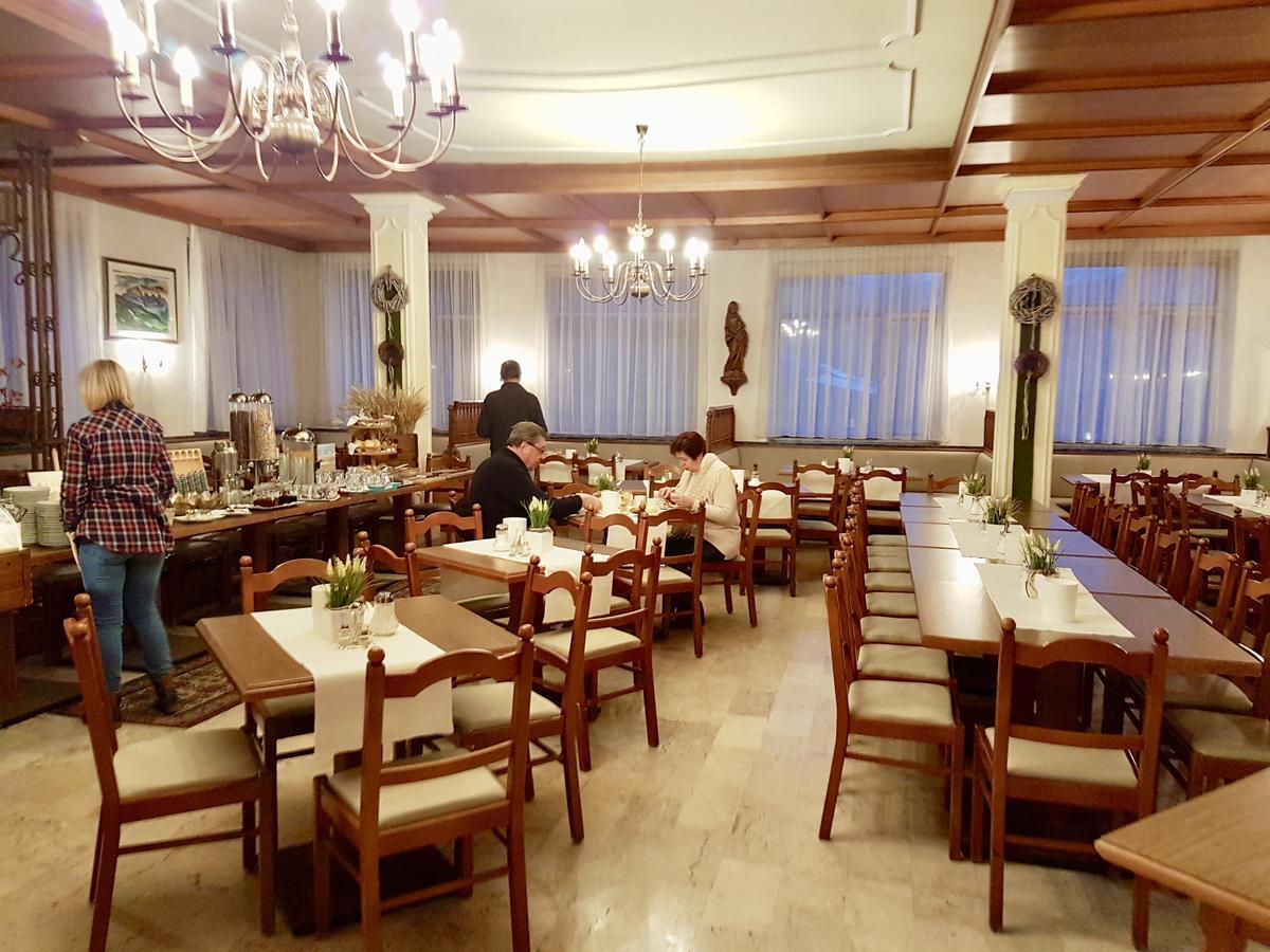 Hotel Jerolitsch Krumpendorf ภายนอก รูปภาพ
